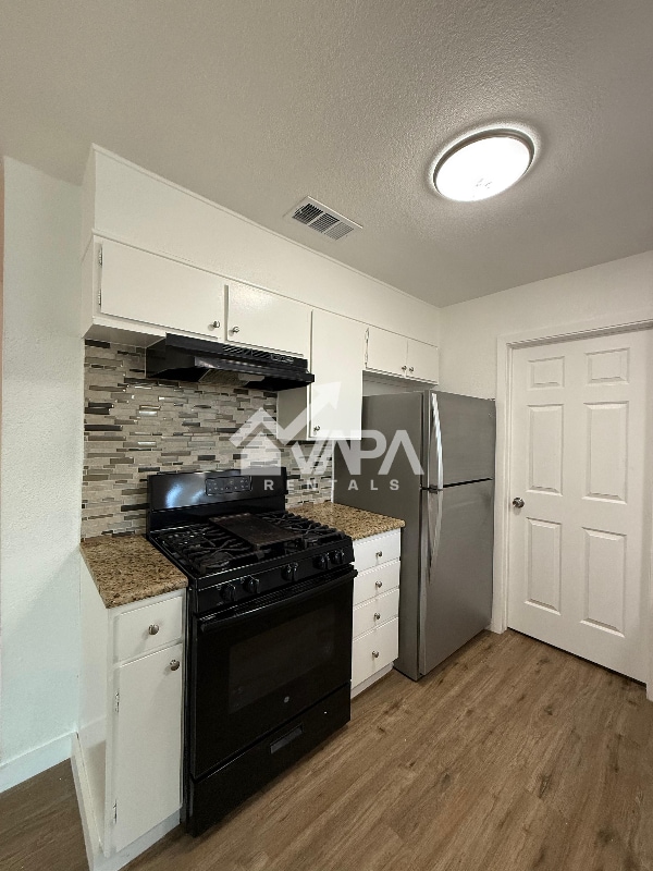 Photo - 1906 Wilsons Creek St