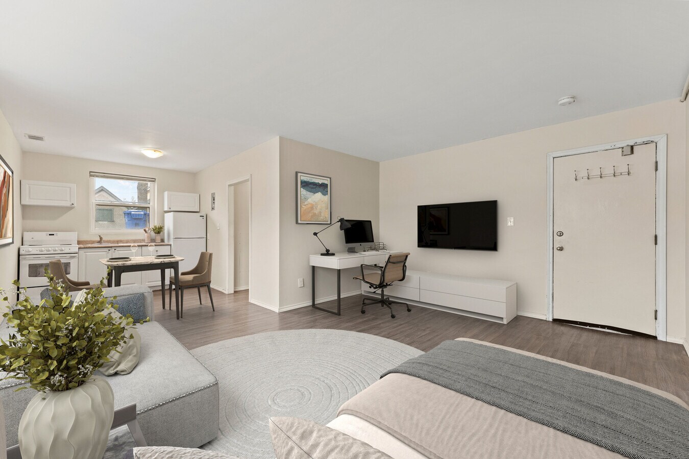 Photo - The Eleanor Unit Bachelor