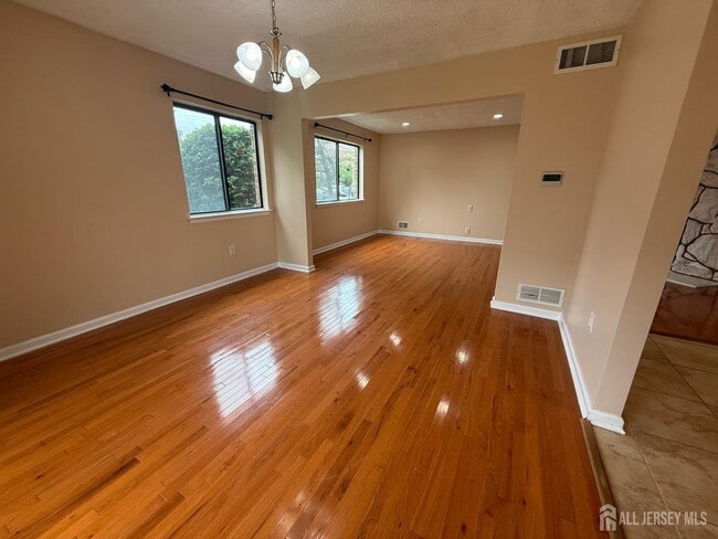 Photo - 1302 Edison Glen Terrace