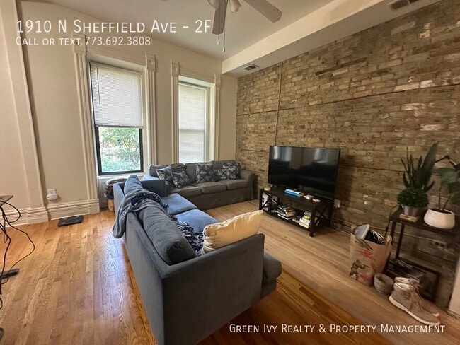 Photo - 1910 N Sheffield Ave Apartment Unit 2F