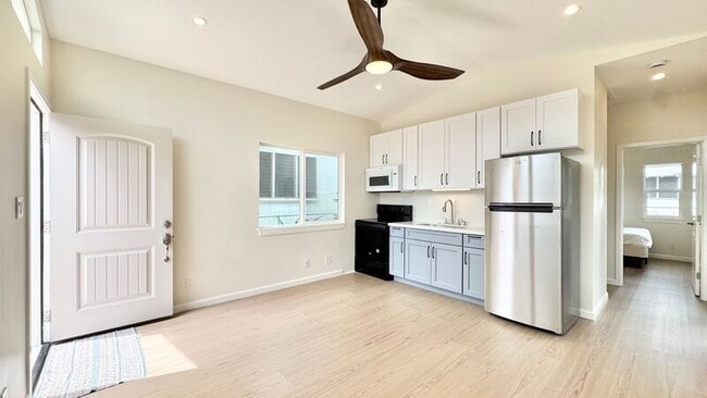 Photo - 421C Olomana St Condo Unit A