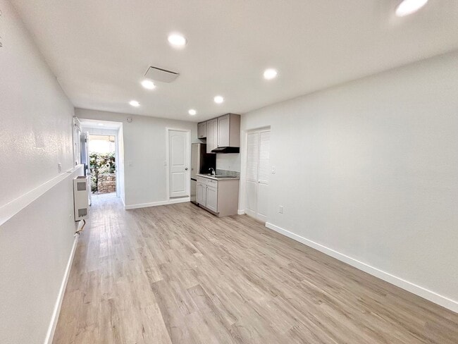 Photo - 3945 1/2 Lowell Ave Unidad 3945 1/2 Lowell Ave