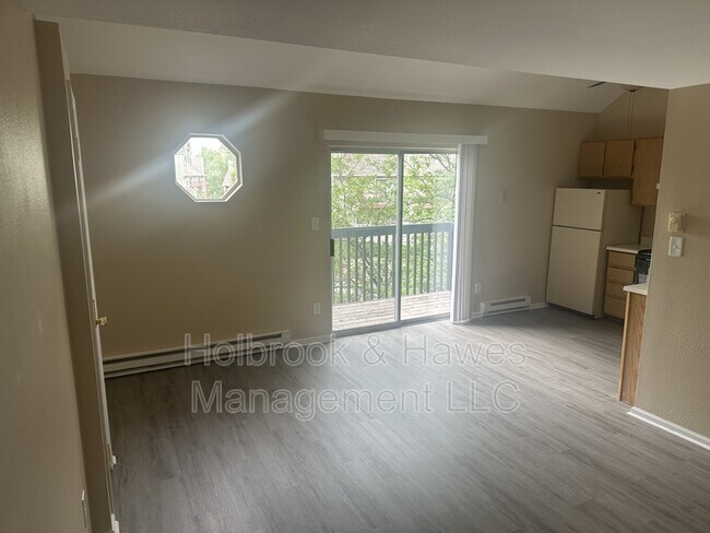 Photo - 4531 Boardwalk Dr