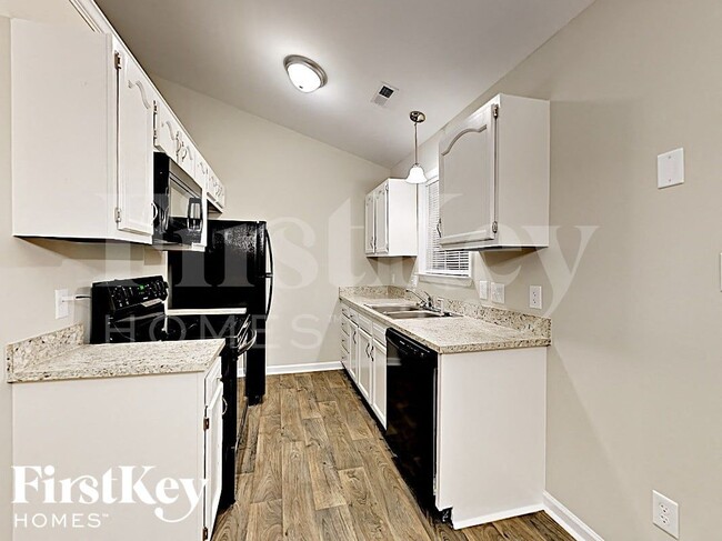 2332 Juniper Dr