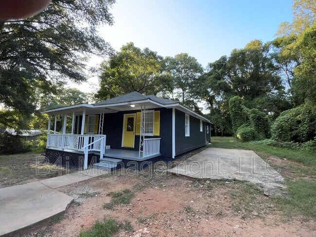 Photo - 121 Cedar St