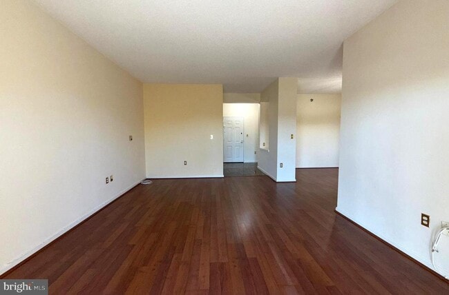 Photo - 3005 S Leisure World Blvd Unidad 526