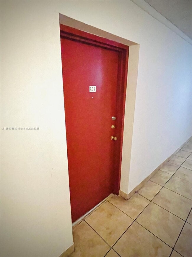 Photo - 4705 NW 7th St Unidad 305-7