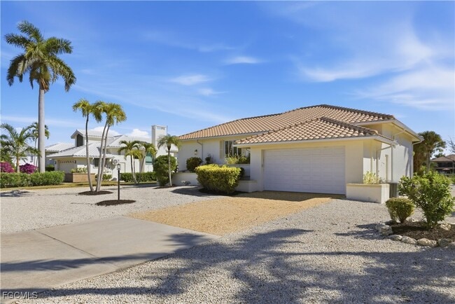 Photo - 1235 Par View Dr