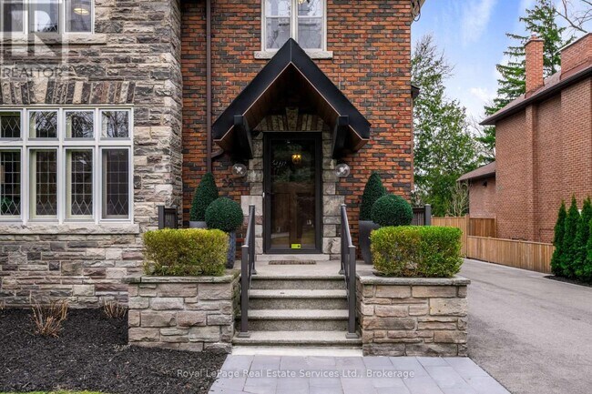 Photo - 28 Thompson Ave