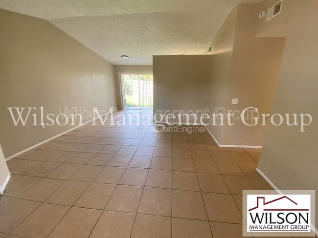 Photo - 5511 Lehigh Ave