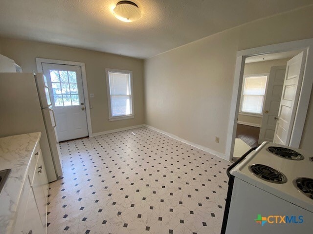 Building Photo - 703 S Laurel Ave Rental