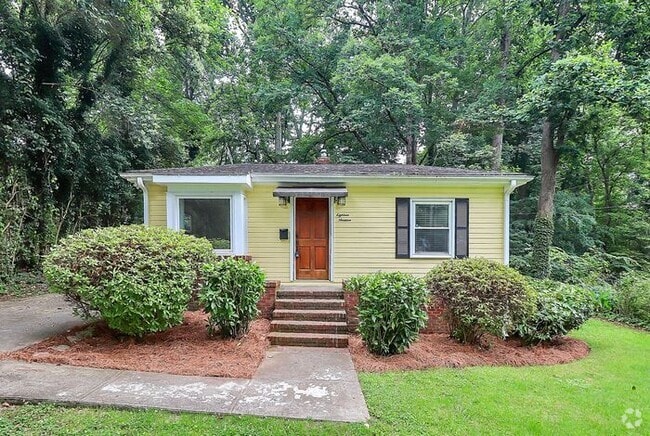 Building Photo - Charming 2BD/1BA Bungalow in Bradley Hills! Rental