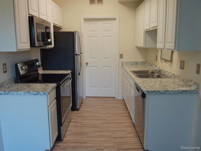 Photo - 2009 Monarch Dr Unit 3