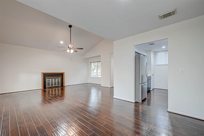 Building Photo - 1502 Prairie Grove Dr
