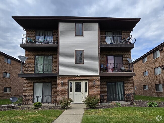 Building Photo - 2604 E State St Unit 1B Rental