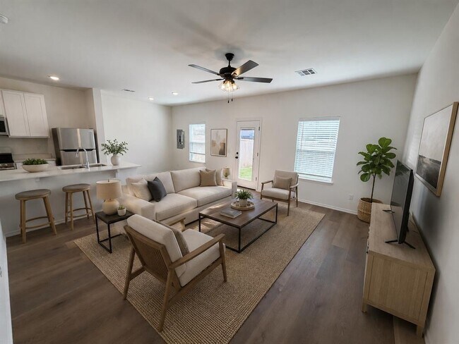 301 Aaran Way