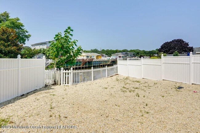 Photo - 884 Mill Creek Rd