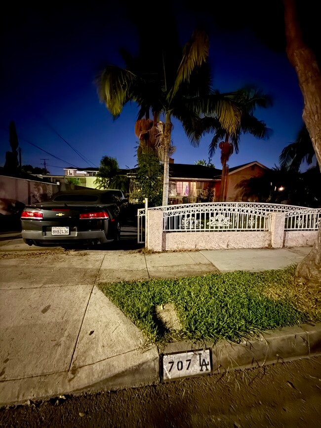 Photo - 707 N Baker St Casa