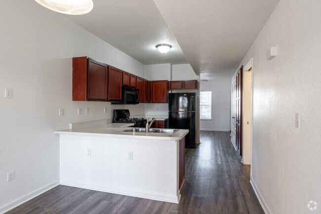 3BR, 2.5BA - 1,185SF - Dining Room
