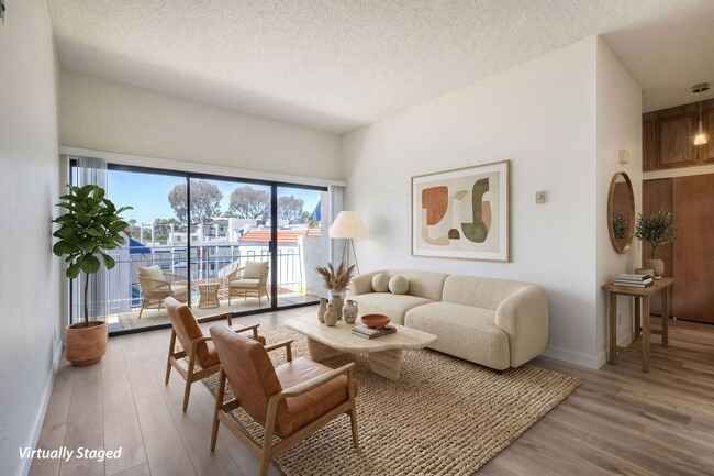 Photo - La Jolla Pines- Top Level 2 Bed/2 Ba Available Now!!