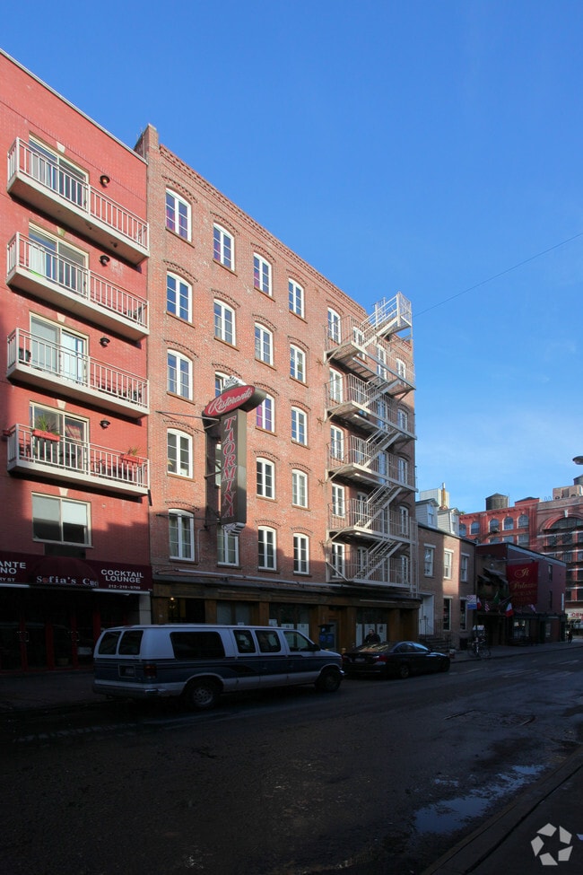 Photo - 145-147 Mulberry St