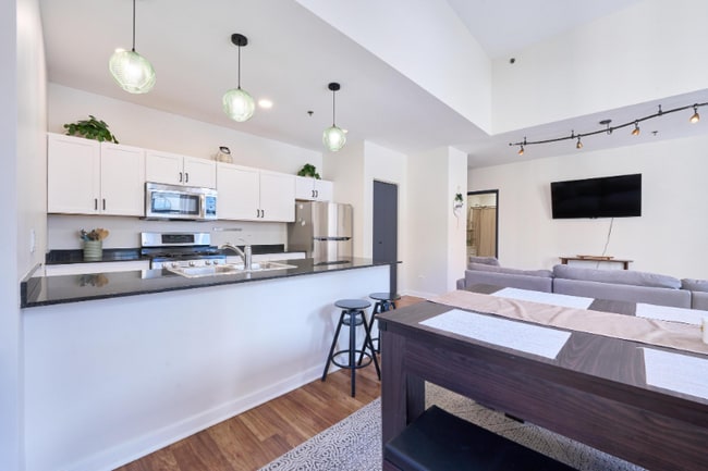 Photo - 5 N Wabash Ave Unit 1706