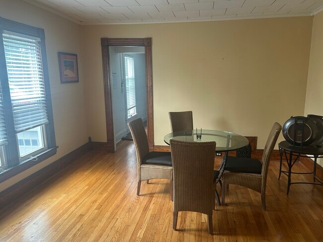Photo - 305 N Lowell Ave Unit 2