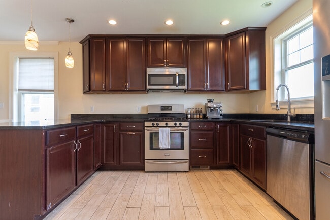 Photo - 77 Faywood Ave