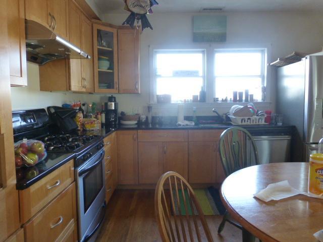 Building Photo - 18 Wadsworth St Unit 2