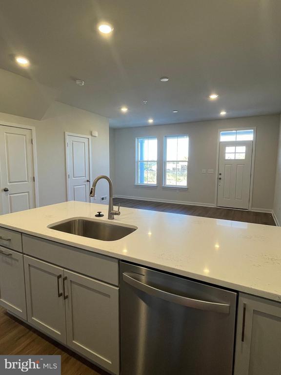 Photo - 741 Platinum Dr