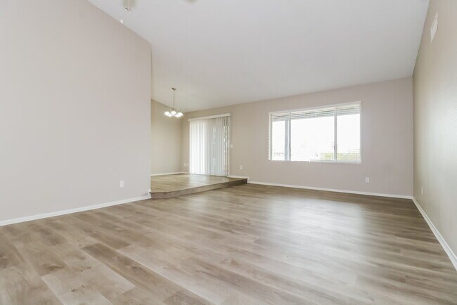 Photo - 10050 W Highland Ave