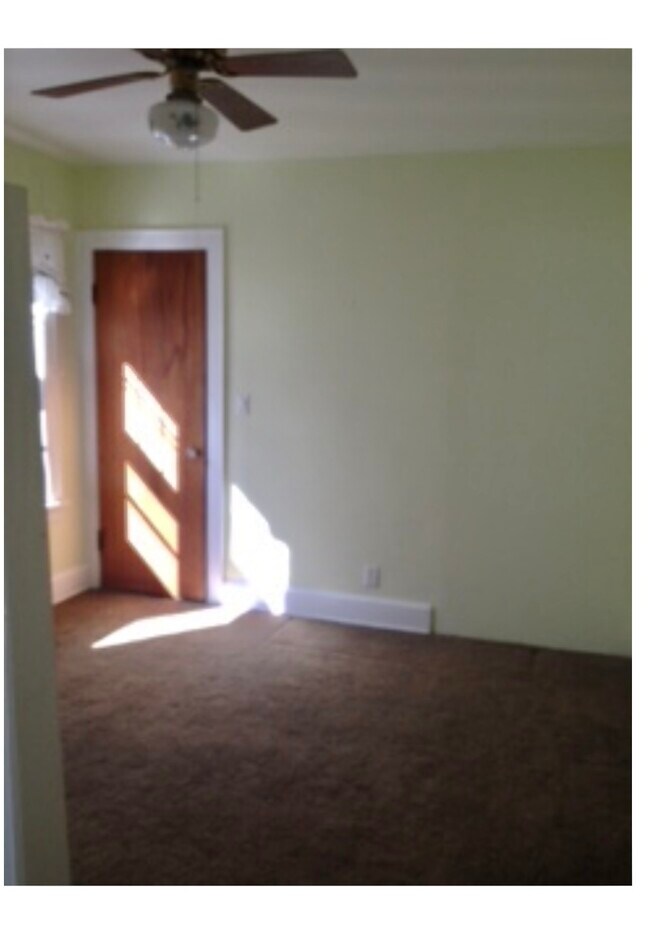 8333 Gridley Ave House House Rental in Wauwatosa, WI