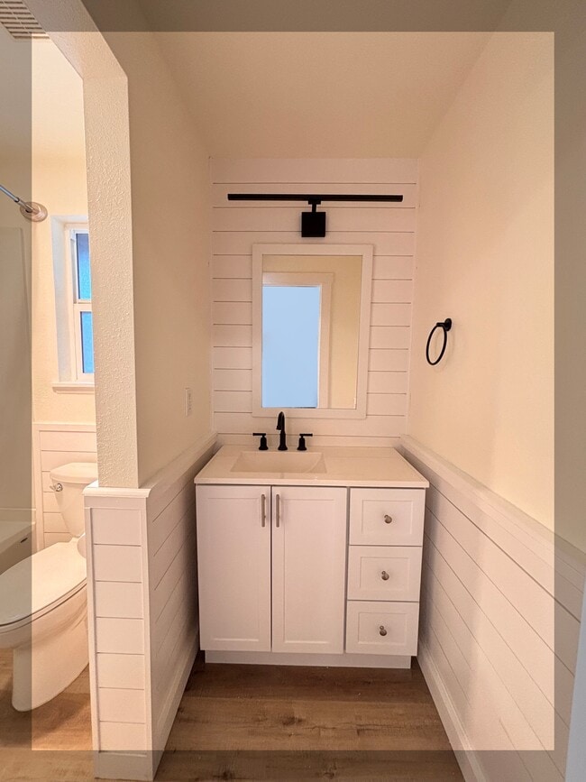 Photo - 429 Thomas St NW