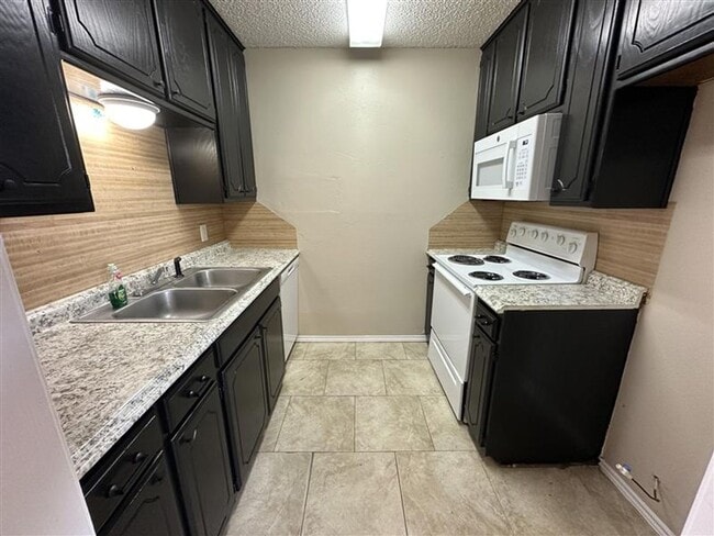 Photo - 12747 Candleridge Dr