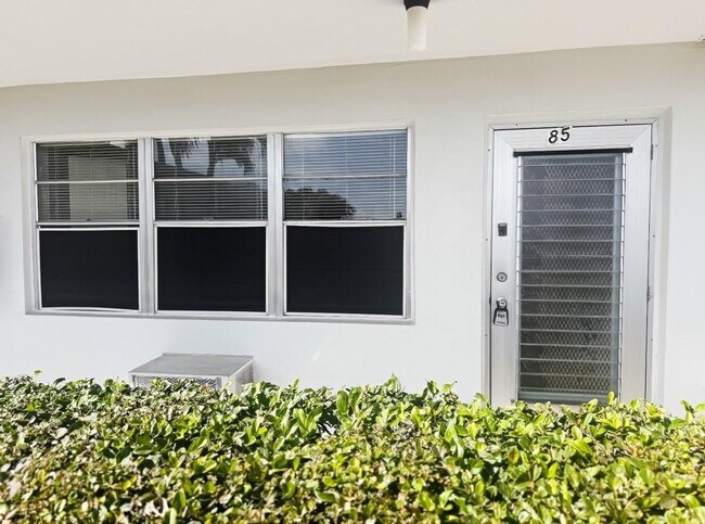 Photo - 85 Northampton E