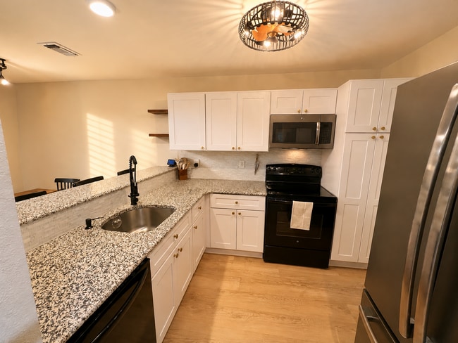 Kitchen - 608 Squire Ln Unit 608 Squire Lane E