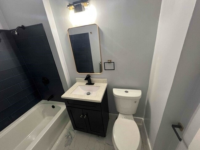 180 Oak Grove Ave Unit 1