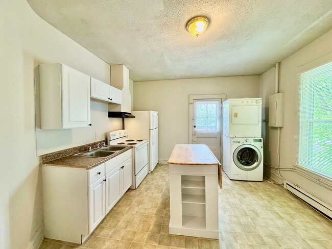 Photo - 215 N Mecklenburg Ave Unit 215B-Upstairs