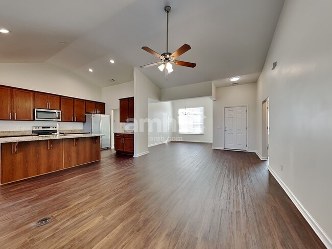 Photo - 48 Telford St