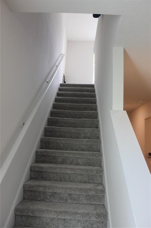 Photo - 20475 Monza Loop