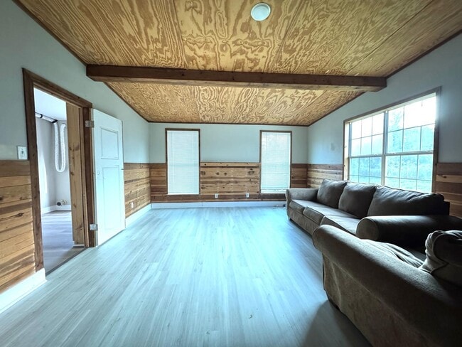 Photo - 16066 N Loop Dr