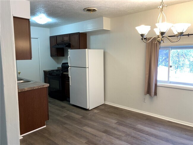 Photo - 7666 W RIDGE Rd