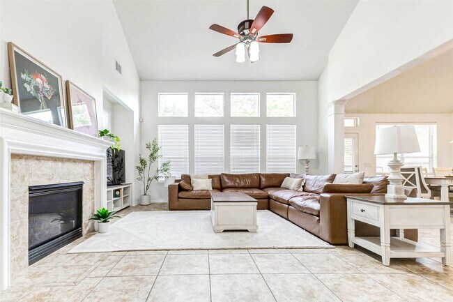 Photo - 25702 Caddo Passway