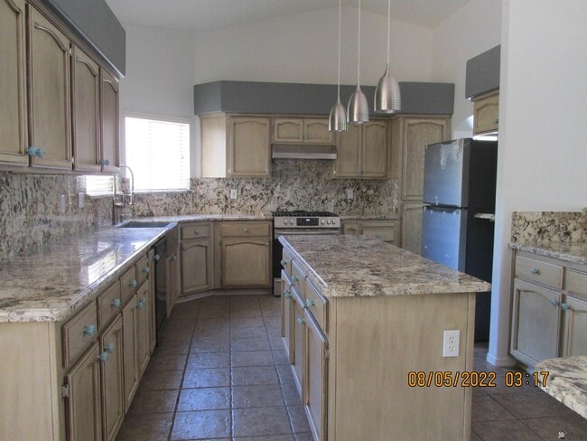 Photo - 1874 S 37th Ave