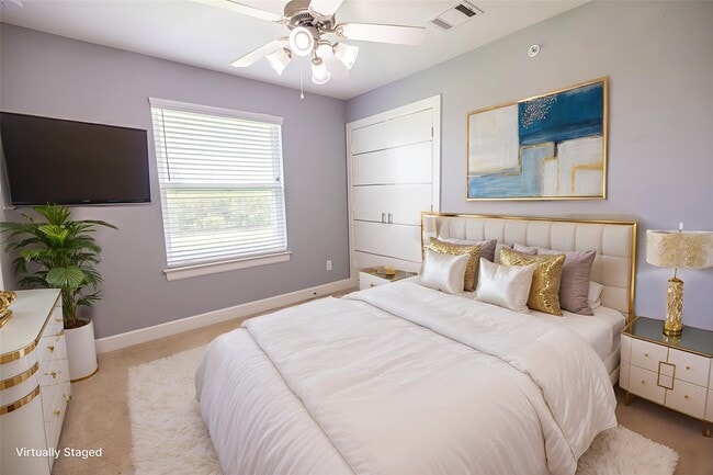 Photo - 8705 Bryam St Unidad 303