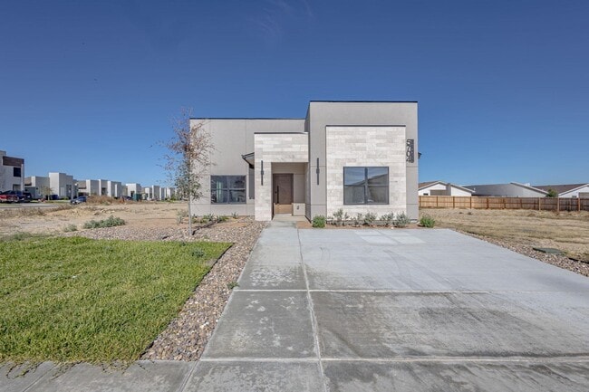 Building Photo - 5704 Kylee Dr
