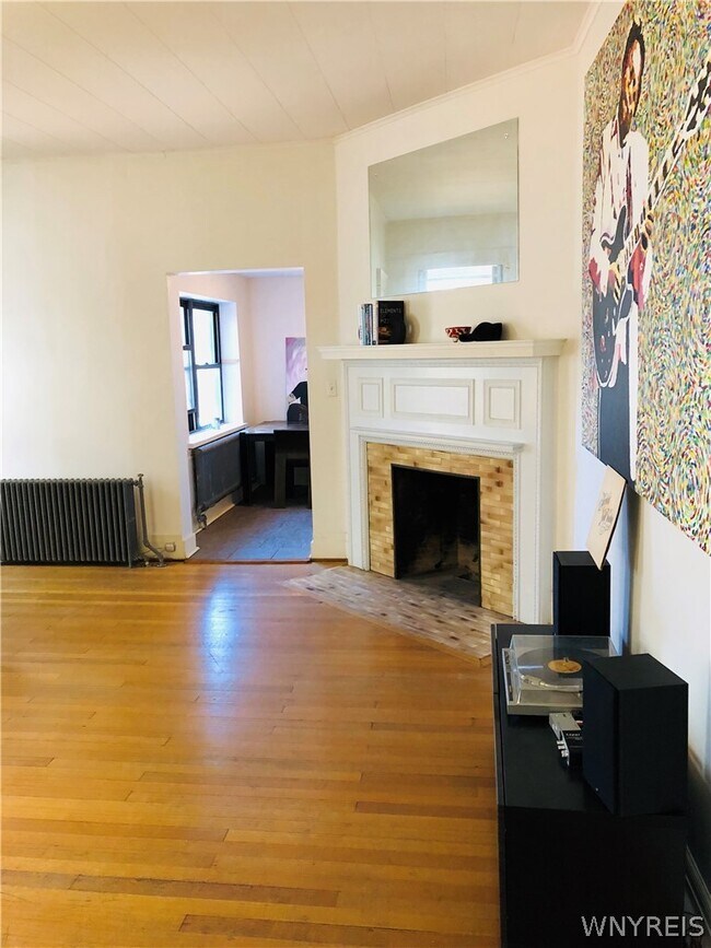Photo - 295 Summer St
