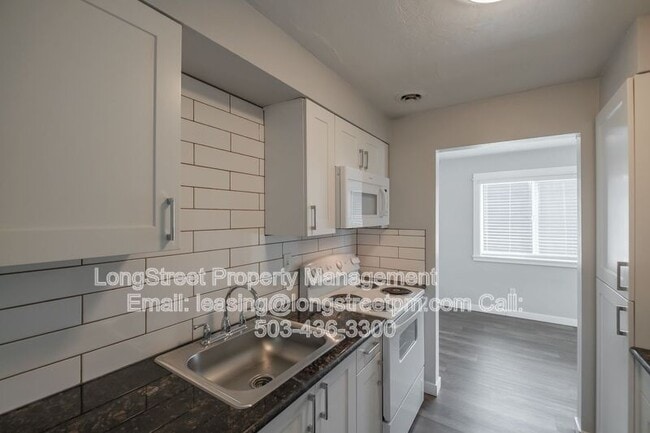 Photo - 208 SE 5th Ave Unit 103