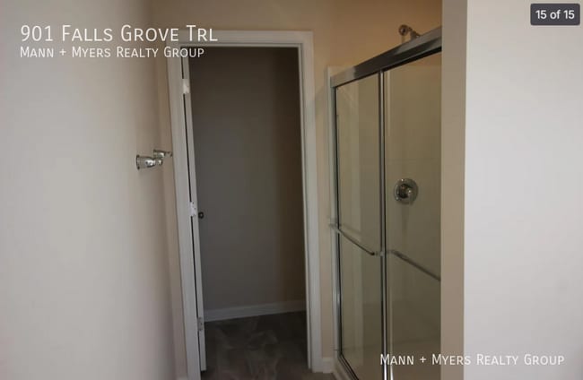 Photo - 901 Falls Grove Trl
