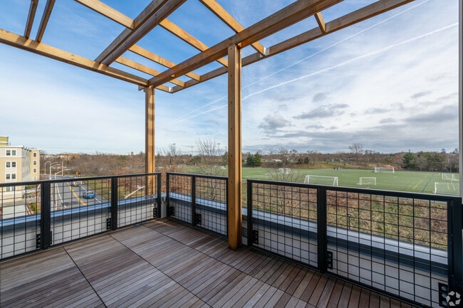 Building Photo - 77 New St Unit 317